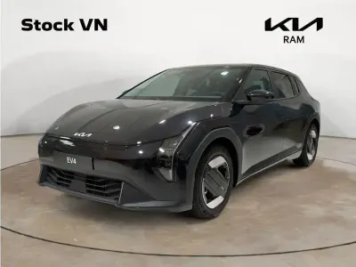 Ny Kia EV4 Launch Edition 150 kW (204 HK) 2026 Svart Sedan