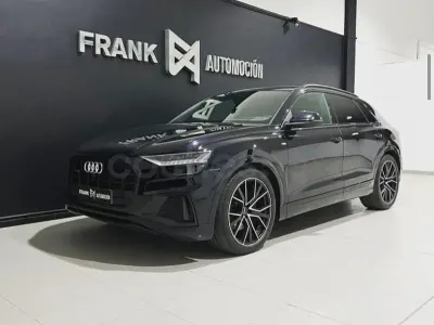 Usado Audi Q8 286 CV (210 kW) 2021 Negro SUV