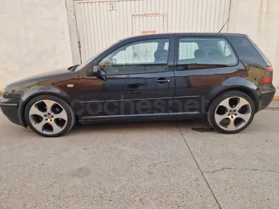 Usado VW Golf IV GTI 150 CV (110 kW) 2002 Negro Berlina