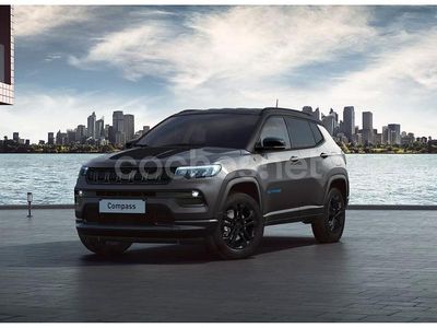 Nuevo Jeep Compass North 240 CV (176 kW) 2025 Gris / plata SUV