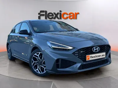 Usado Hyundai i30 N Line 101 CV (74 kW) 2024 Gris Berlina