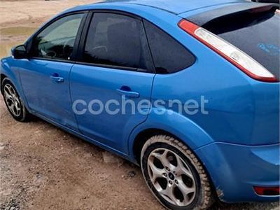 Usado Ford Focus Trend 109 CV (80 kW) 2008 Azul Berlina