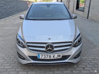 Mercedes B200