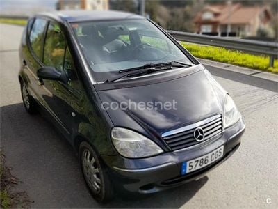 Usado Mercedes A170 Elegance 90 CV (66 kW) 2002 Negro Monovolumen