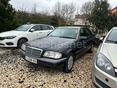 Usado Mercedes C220 Elegance 95 CV (69 kW) 1995 Negro Berlina