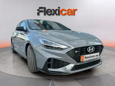 Usado Hyundai i30 N Line 140 CV (102 kW) 2025 Gris Berlina