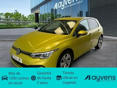 Usado VW Golf VIII Life 116 HP (85 kW) 2022 Amarelo Citadino