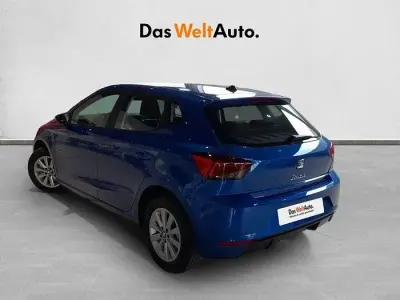 Usado Seat Ibiza FR 115 CV (84 kW) 2025 Azul Utilitario