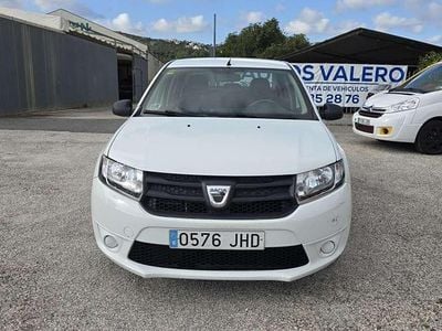 Blanco Usado 2015 Dacia Logan Ambiance Utilitario | 6000 € (Precio justo)