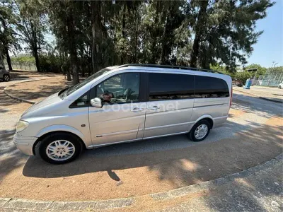 Usado Mercedes Viano 116 CV (85 kW) 2007 Gris / plata Monovolumen