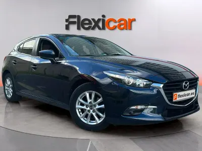 Occasion Mazda 3 Luxury 105 PK (77 kW) 2017 Blauw Sedan