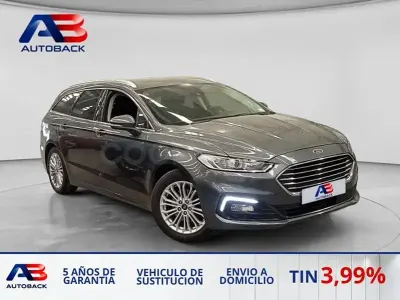 Usado Ford Mondeo Titanium 150 CV (110 kW) 2020 Grisnegro Familiar