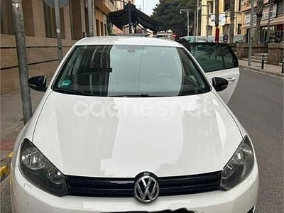 Usado VW Golf VII Advance 122 CV (89 kW) 2012 Blanco Familiar