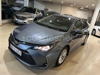 Usado Toyota Corolla Active 122 CV (89 kW) 2020 Azul Berlina