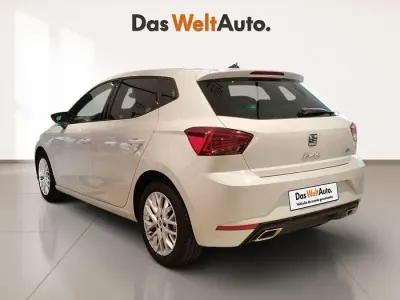 Usado Seat Ibiza FR 116 CV (85 kW) 2025 Blanco Utilitario