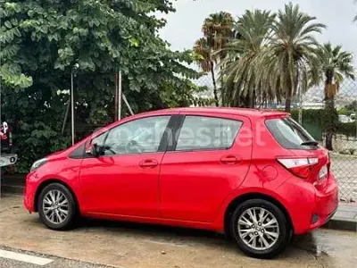 Occasion Toyota Yaris Active 69 ch (50 kW) 2020 Rouge Berline