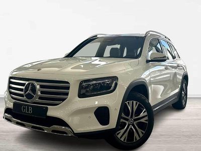 Blanco Nuevo 2025 Mercedes GLB200 SUV | 49.490 €
