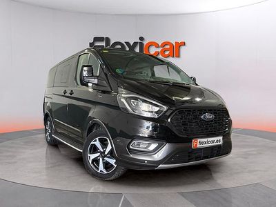 Usado Ford Tourneo Active 150 CV (110 kW) 2022 Negro Monovolumen