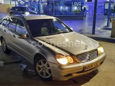 Usado Mercedes C270 Elegance 170 CV (125 kW) 2003 Gris / plata Familiar