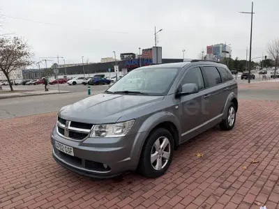 Usado Dodge Journey SE 140 CV (102 kW) 2010 Gris / plata SUV