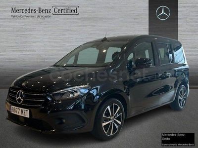 Usado Mercedes T180 116 CV (85 kW) 2025 Negro Monovolumen