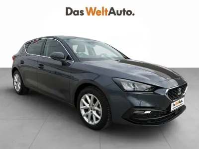 Usado Seat Leon Style 116 CV (85 kW) 2025 Gris Utilitario