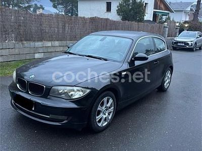 Usado BMW 118 143 CV (105 kW) 2008 Negro Utilitario