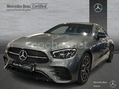 Gris / plata Usado 2023 Mercedes E220 Coupe | 61.900 €