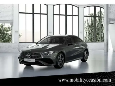 Usado Mercedes A180 116 CV (85 kW) 2025 Gris Berlina