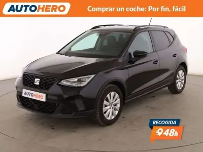 Usado Seat Arona Style 110 CV (80 kW) 2022 Negro SUV