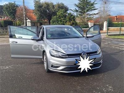 Usado VW Golf VII Advance 115 CV (84 kW) 2019 Gris / plata Familiar
