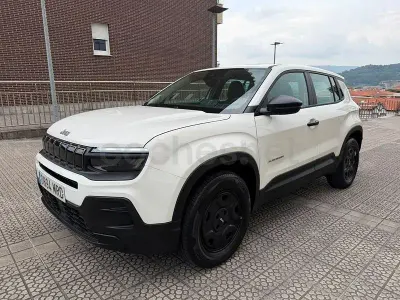 Usado Jeep Avenger Altitude 100 CV (73 kW) 2024 Blanco SUV