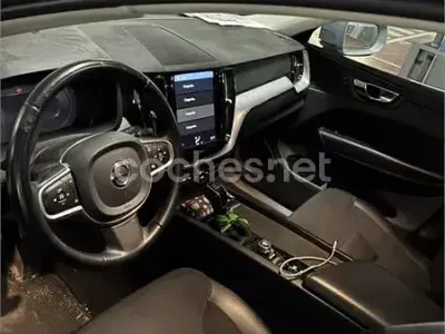 Usado Volvo XC60 Business Edition 150 CV (110 kW) 2019 Gris / plata SUV