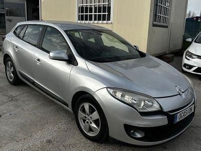 Usado Renault Mégane III Dynamique 130 CV (95 kW) 2012 Gris