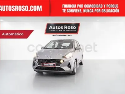 Usado Hyundai i10 67 CV (49 kW) 2022 Beige Utilitario