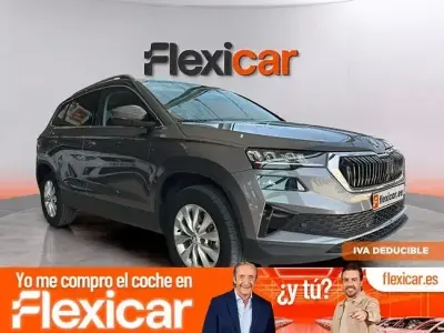 Usado Skoda Karoq Selection 150 CV (110 kW) 2024 Gris SUV