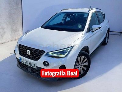 Usado Seat Arona Style 110 CV (80 kW) 2023 Blanco SUV