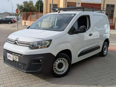 Usado Citroën Berlingo 102 CV (75 kW) 2022 Blanco Monovolumen