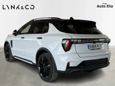 Usado Lynk & Co 01 279 CV (205 kW) 2025 Blanco SUV