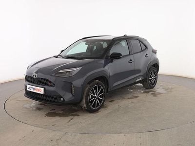 Usado Toyota Yaris Cross Sport 131 CV (96 kW) 2025 Gris SUV
