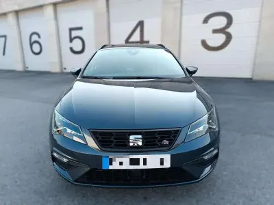 Usado Seat Leon ST FR 150 CV (110 kW) 2020 Gris Familiar