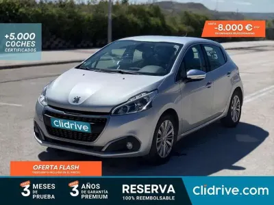 Używany Peugeot 208 Allure 110 KM (80 kW) 2017 Szary Hatchback