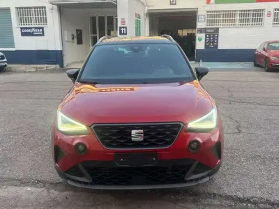Usado Seat Arona FR 90 HP (66 kW) 2022 Vermelho SUV