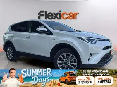 Usado Toyota RAV4 Hybrid Advance 197 CV (144 kW) 2018 Blanco SUV