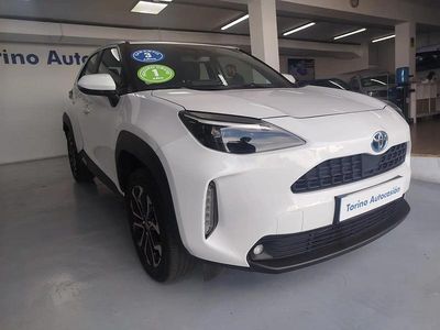 Usado Toyota Yaris Hybrid Connect Style 116 CV (85 kW) 2022 Blanco