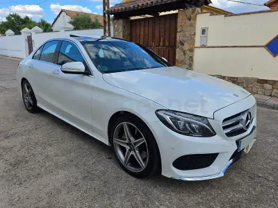 Usado Mercedes C220 AMG line 170 CV (125 kW) 2016 Blanco Berlina