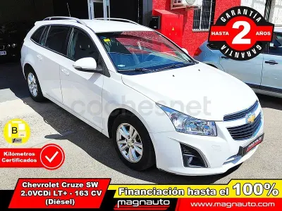 Usado Chevrolet Cruze LT 163 CV (119 kW) 2014 Blanco Familiar