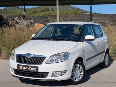 Usado Skoda Fabia 60 CV (44 kW) 2011 Blanco Utilitario