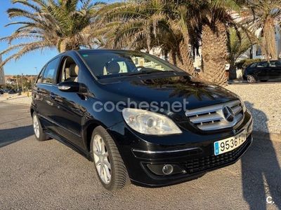 Mercedes B180