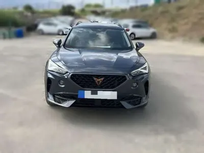 Usado Cupra Formentor 150 CV (110 kW) 2024 Gris SUV